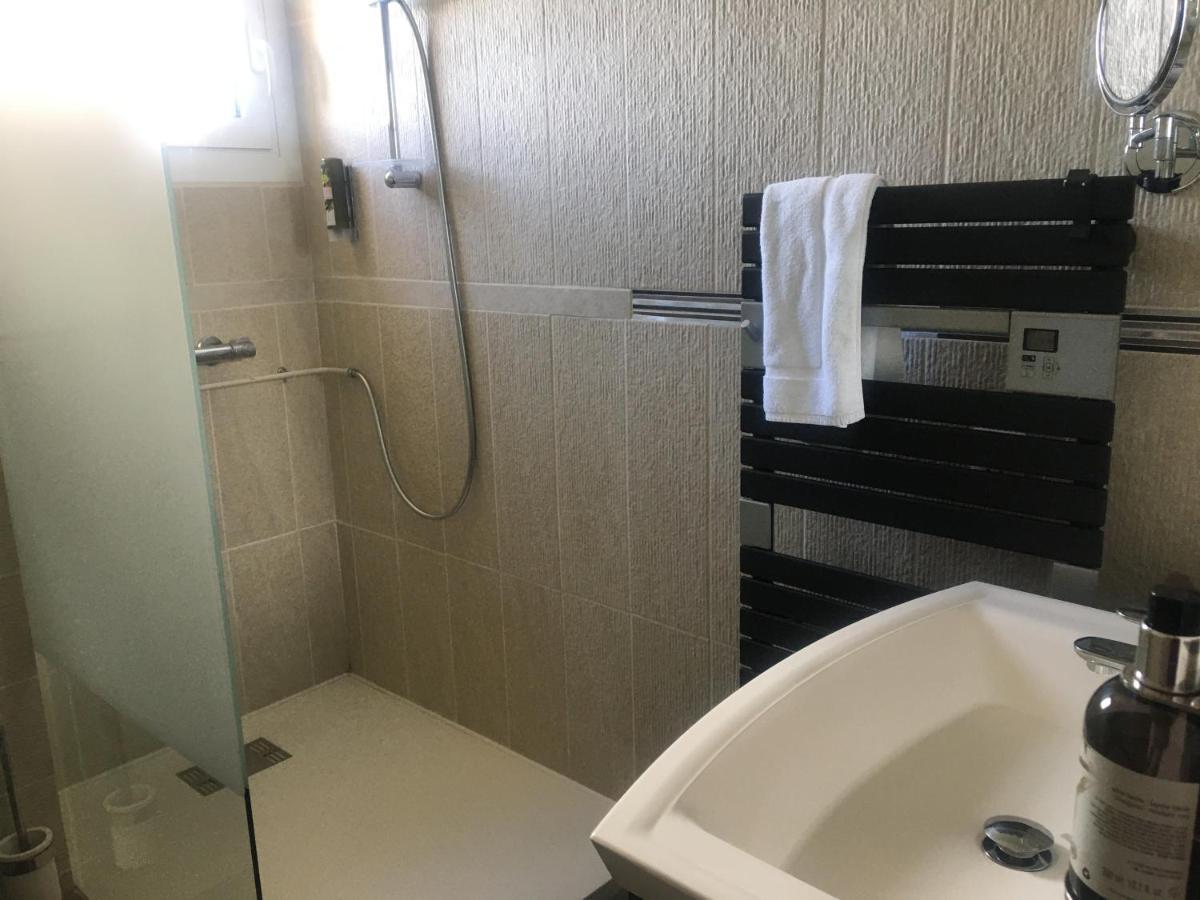 Logis Hotel Restaurant Spa Les Balcons De L'Esperance Limeuil ภายนอก รูปภาพ
