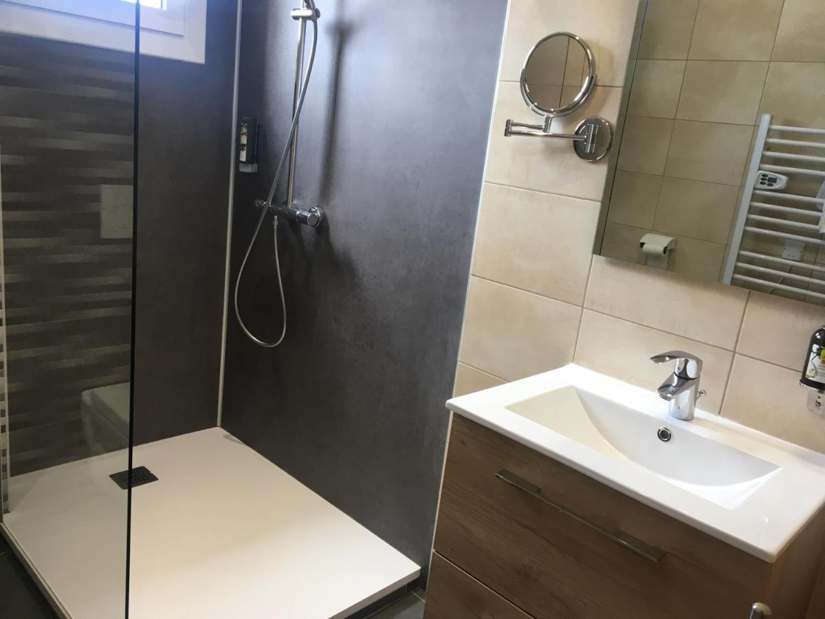 Logis Hotel Restaurant Spa Les Balcons De L'Esperance Limeuil ภายนอก รูปภาพ