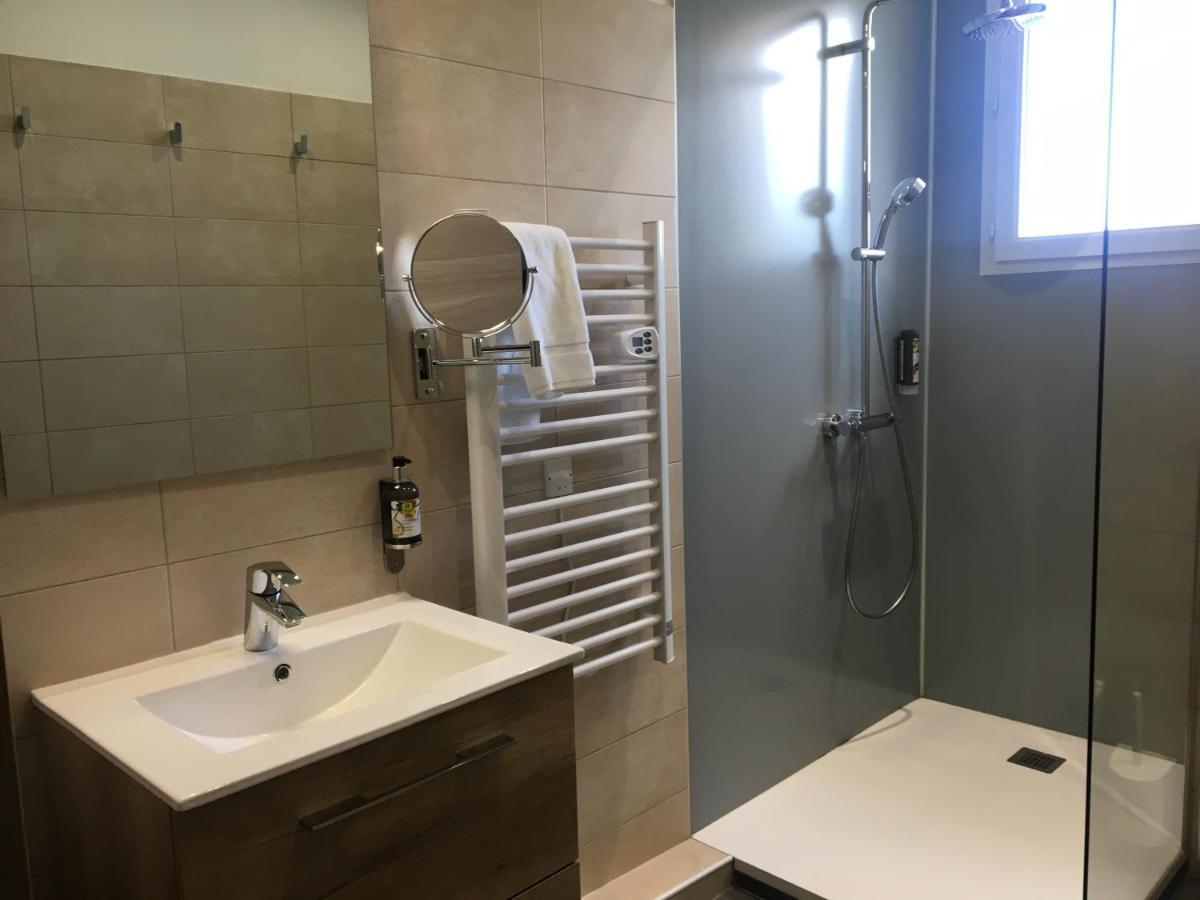 Logis Hotel Restaurant Spa Les Balcons De L'Esperance Limeuil ภายนอก รูปภาพ