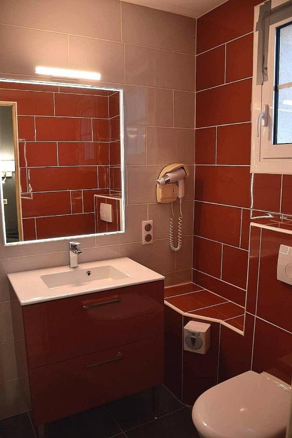 Logis Hotel Restaurant Spa Les Balcons De L'Esperance Limeuil ภายนอก รูปภาพ